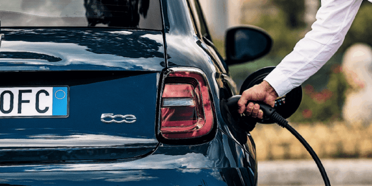 Ricarica auto elettrica