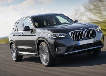Bmw M3, la prima con xDrive: ti passa la voglia di scendere