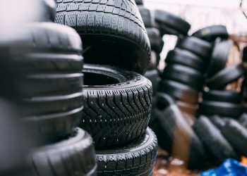 Sicurezza stradale, ecco come scegliere le gomme più adatte