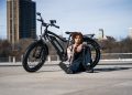 La rinascita della bici in Europa la e-bike diventa una seconda auto