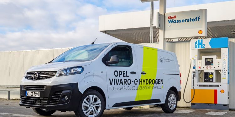 Opel mette l’idrogeno nel suo van ecco Vivaro e-Hydrogen
