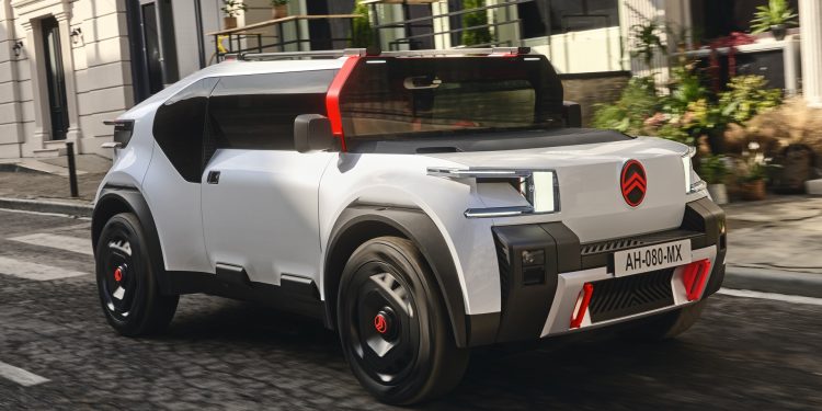 Con Oli Citroën rivoluziona la mobilità urbana