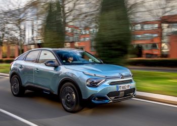 Una settimana elettrica con Citroën ë-C4