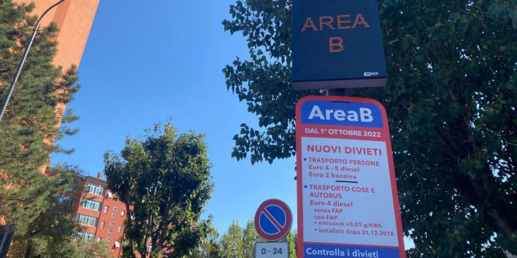 Luci e Ombre dell’area B, un caso italiano