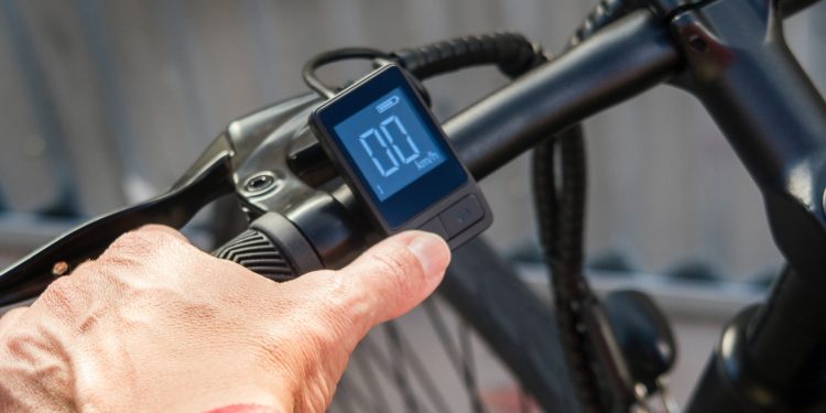 La carica delle e-bike non si ferma: in arrivo novità per tutti.