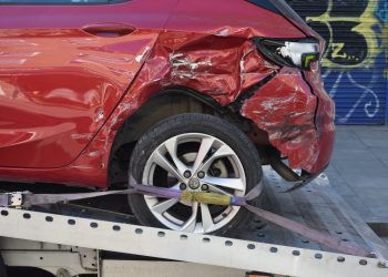 Basta con questi carro attrezzi troppo pericolosi
