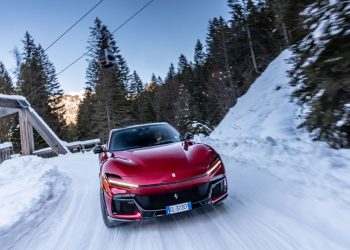 Alla guida di Purosangue, la Ferrari che non esisteva