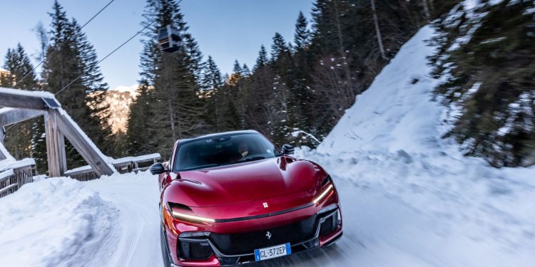 Alla guida di Purosangue, la Ferrari che non esisteva