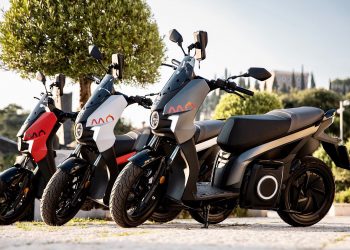 Seat MÓ, lo scooter elettrico che è già entrato nel Guinness