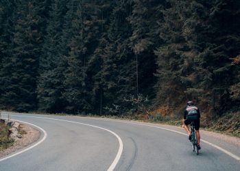 Audi dalla parte dei ciclisti