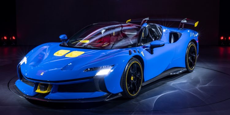 Ferrari si inventa due supercar per clienti speciali
