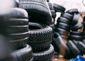 Come cambiano le gomme per far viaggiare le auto Bev