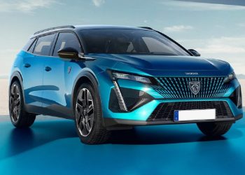 La grande sfida Peugeot con la E-3008