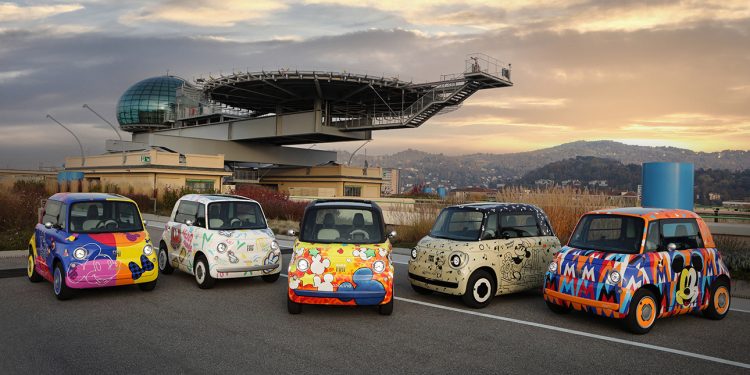 Cinque Topolino per omaggiare Walt Disney