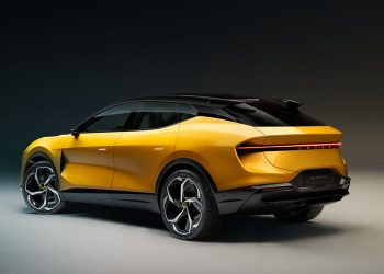 Lotus Eletre, un Suv elettrico che sa anche coccolarti