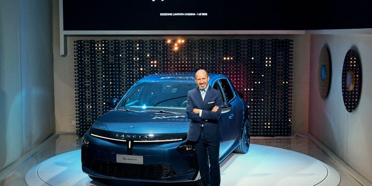 Il debutto.Nuova Ysplilon: rinascimento Lancia