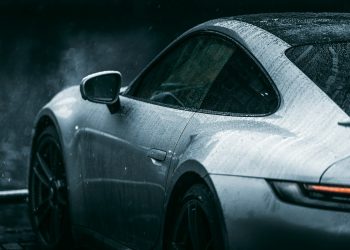“Agli italiani la Porsche piace anche in versione elettrica”
