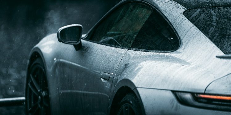 “Agli italiani la Porsche piace anche in versione elettrica”