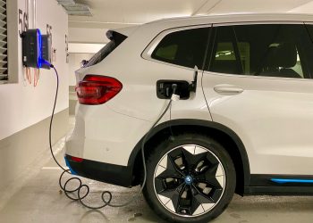 Le auto aziendali possono accelerare l’elettrificazione
