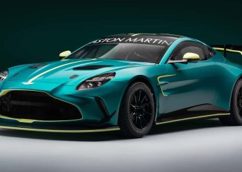 La nuova Vantage racconta il futuro di Aston Martin