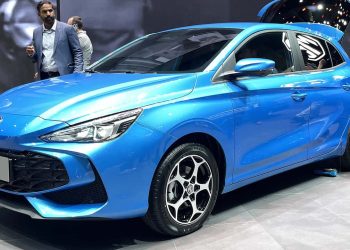 Con MG3 Hybrid + fino a 50 orari si viaggia in elettrico