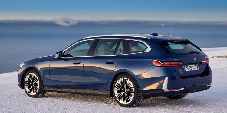SERIE 5 TOURING BELLA ANCHE DA GUIDARE