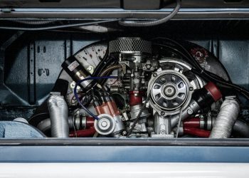 RIVOLUZIONIAMO LA CONSEGNA DEI RICAMBI AUTO