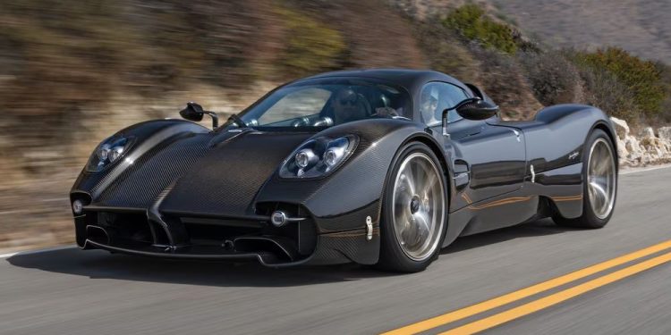 L’Utopia di Pagani è un omaggio alla meccanica pura