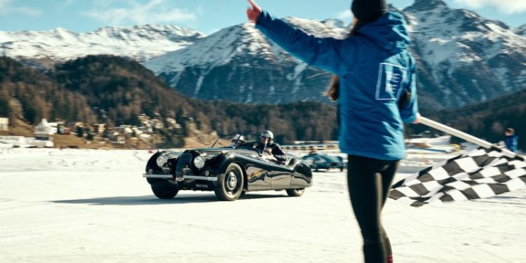 SUL LAGO GHIACCIATO TRA INNOVAZIONE E AUTO DA SOGNO