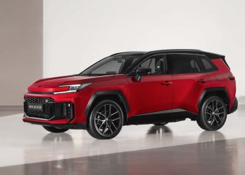 Toyota cambia ancora la Rav 4, l’evoluzione di una bestseller