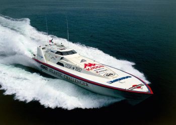 Torna in acqua l’Azimut che sognava il Nastro Azzurro