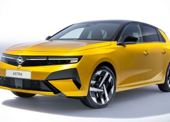 OPEL RINNOVA ASTRA AGGIUNGENDO STILE E TANTA TECNOLOGIA