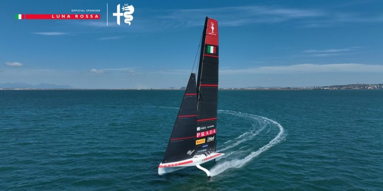 Alfa Romeo prova a prendere il vento con Luna Rossa